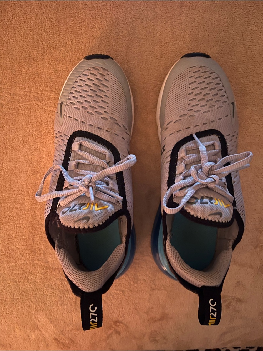 Nike Air 270 Gray Sneakers with Yellow Accents